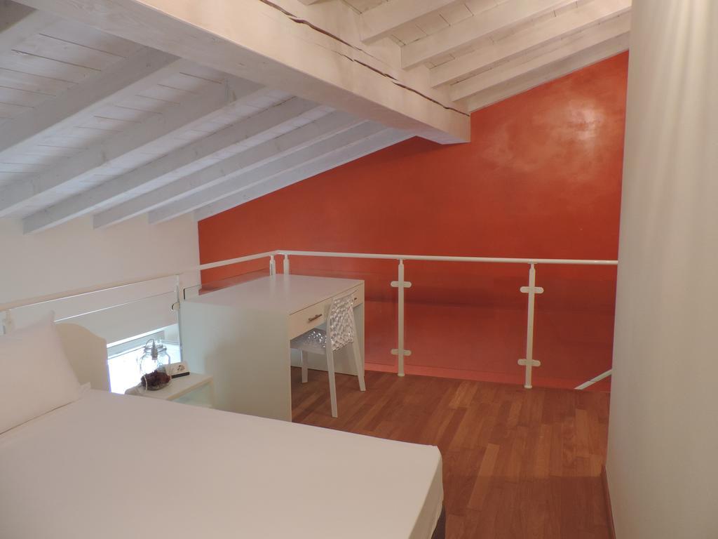Residence Al Sociale Mantova Szoba fotó